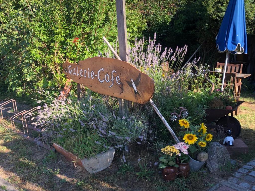 Bed and Breakfast Fischerhaus Galenbeck Exterior foto