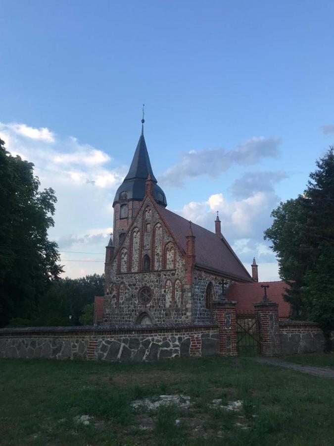Bed and Breakfast Fischerhaus Galenbeck Exterior foto